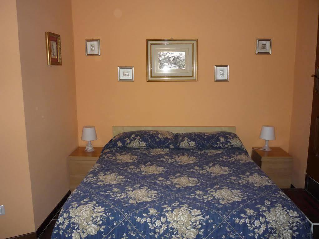 Affittacamere Andronaco Milano Exteriör bild